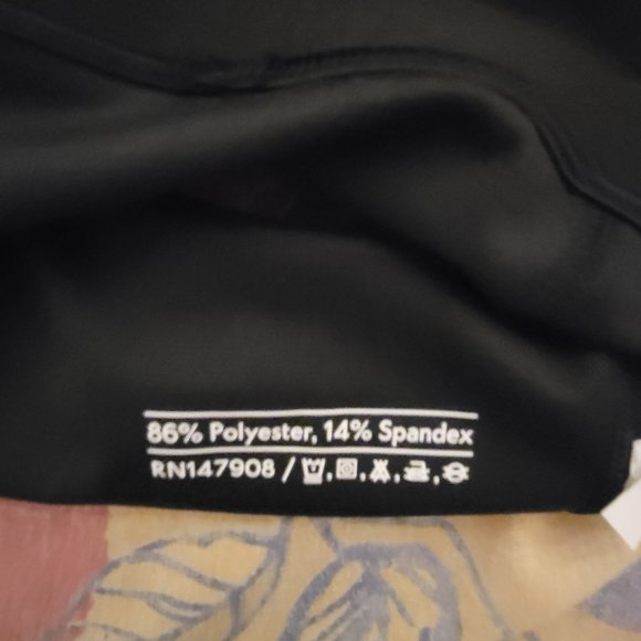 Outdoor Voices: Athena Crop top - Picture 4 of 4